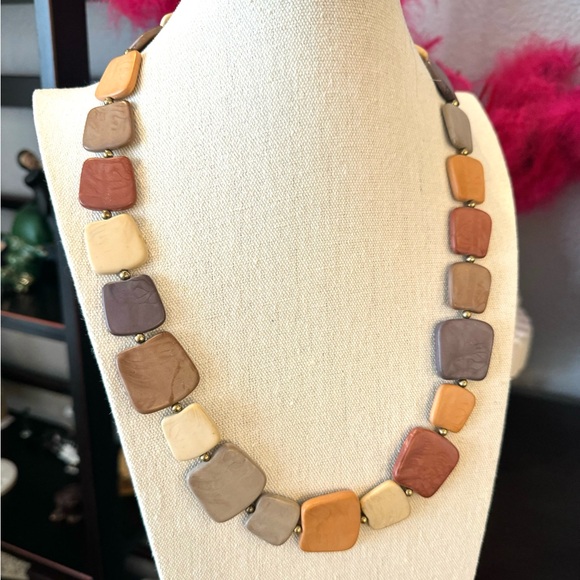 Vintage Neutral Square Bead Necklace - Picture 3 of 5